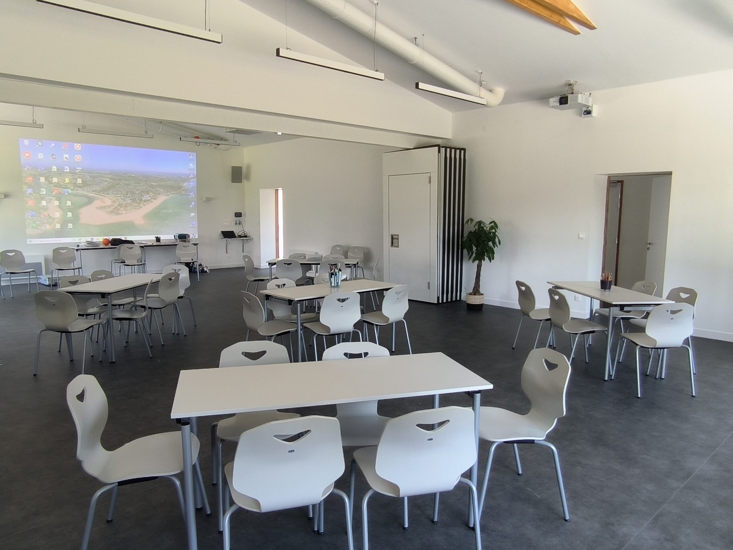 Salle Forum instal4